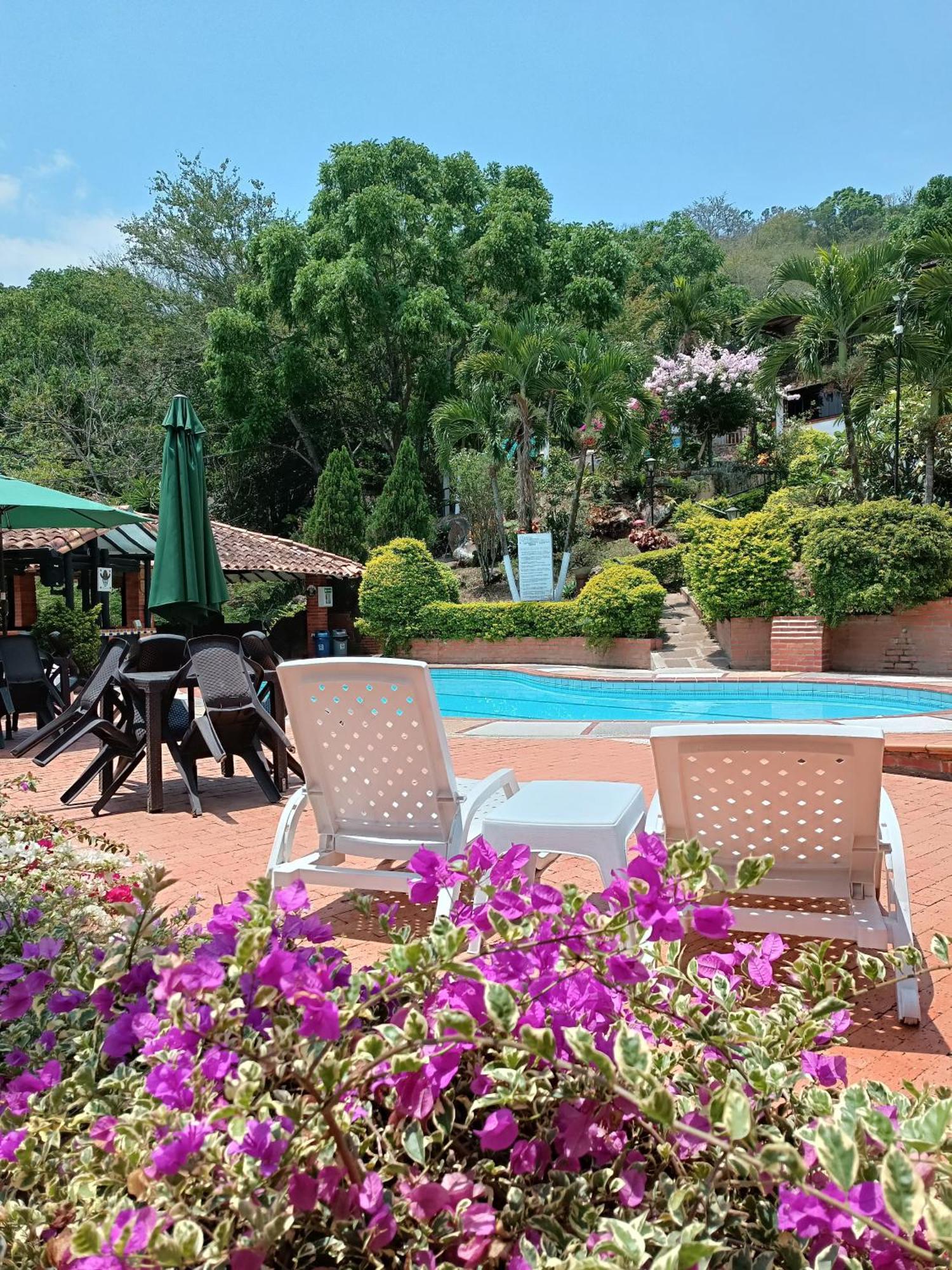 Hotel Campestre Casona Del Camino Real San Gil Exterior foto